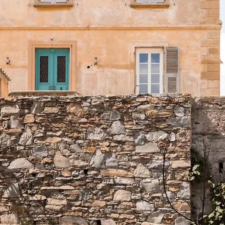 Montera Centre Avec Piscine Chauffee Et Jardin