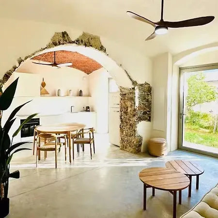 Lägenhet Montera Centre Avec Piscine Chauffee Et Jardin