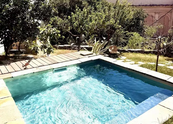 Montera Centre Avec Piscine Chauffee Et Jardin 아파트 바스티아