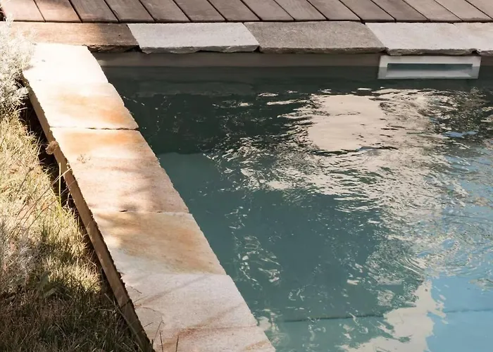 Montera Centre Avec Piscine Chauffee Et Jardin Daire *