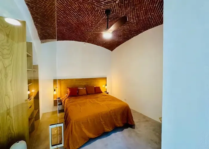 Daire Montera Centre Avec Piscine Chauffee Et Jardin