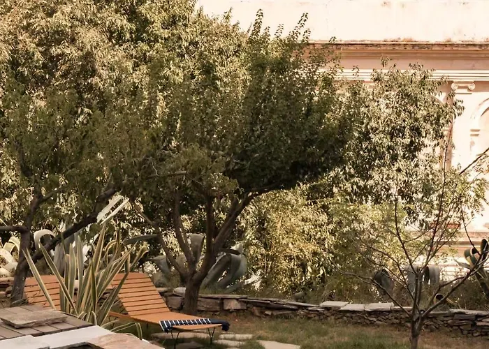 Montera Centre Avec Piscine Chauffee Et Jardin