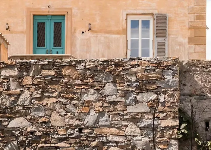 Montera Centre Avec Piscine Chauffee Et Jardin