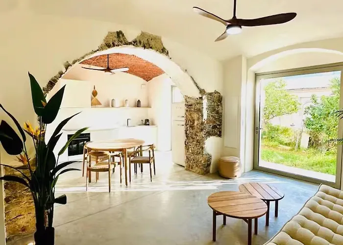 Apartment Montera Centre Avec Piscine Chauffee Et Jardin