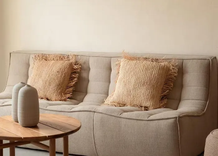 Montera Centre Avec Piscine Chauffee Et Jardin